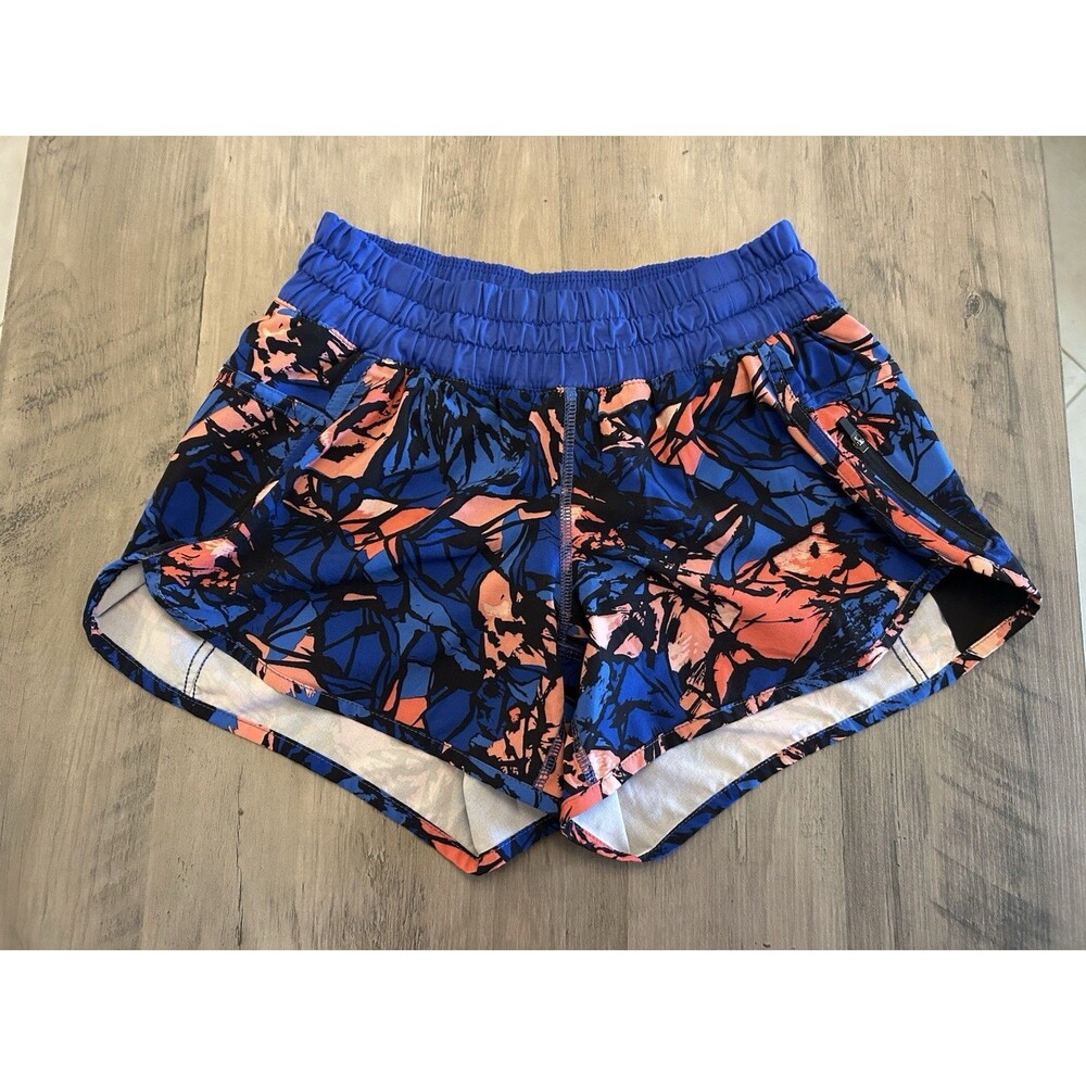 Lululemon Tracker Shorts Lined 4” Lined Women’s Size 4